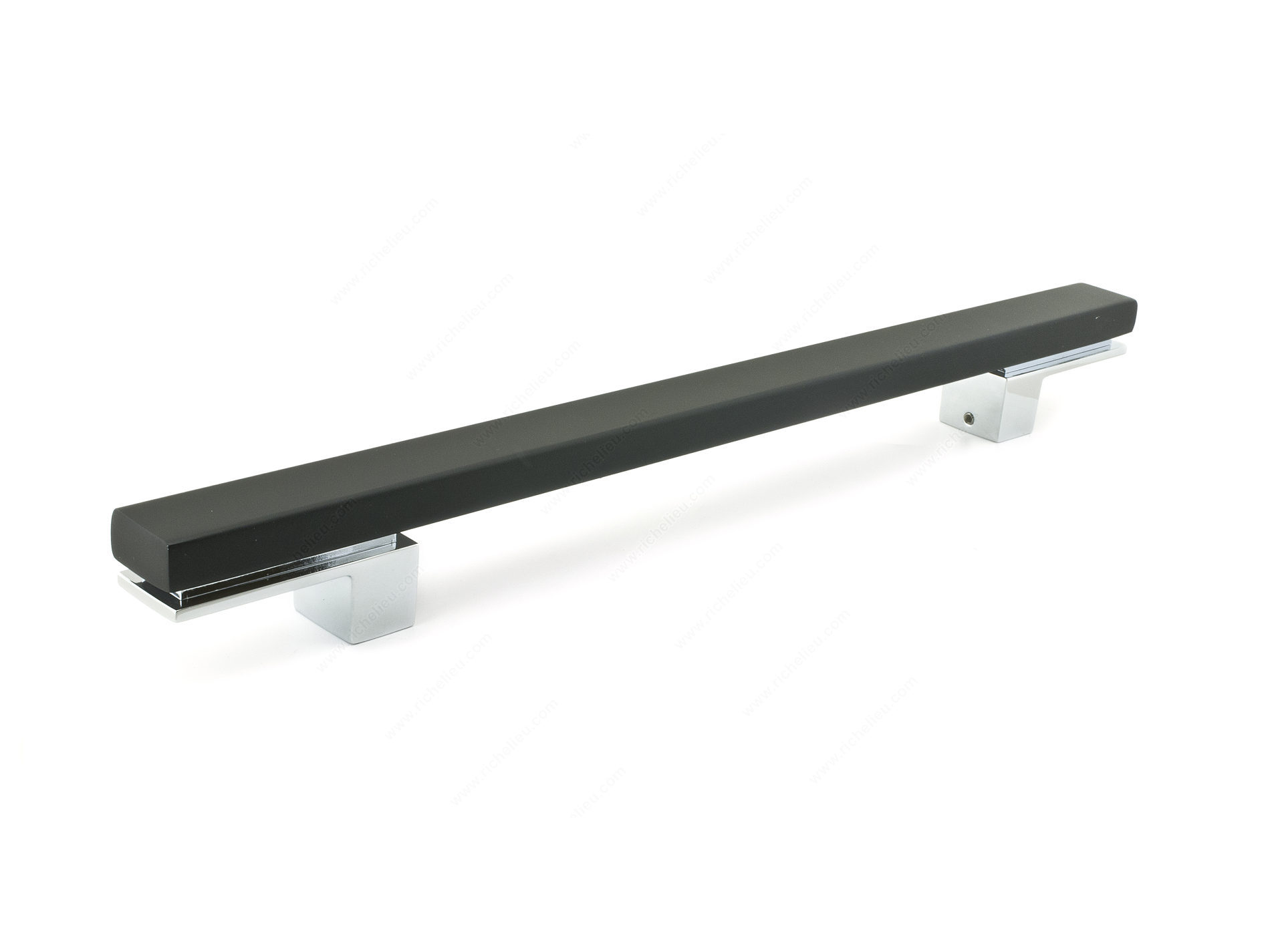 Richelieu 6131300140900 Modern Metal Pull 6112/6131